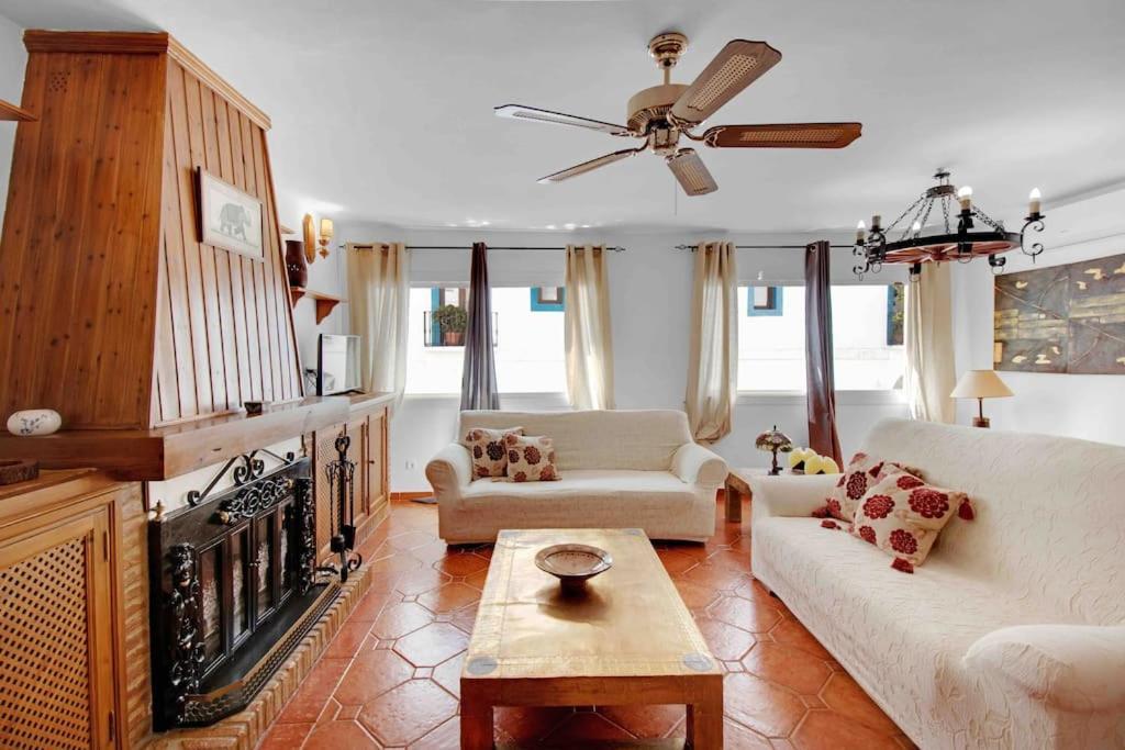 Duplex Tematico Andaluz Con Agradable Terraza - El Mirador De Benahavis 2 Leilighet Eksteriør bilde